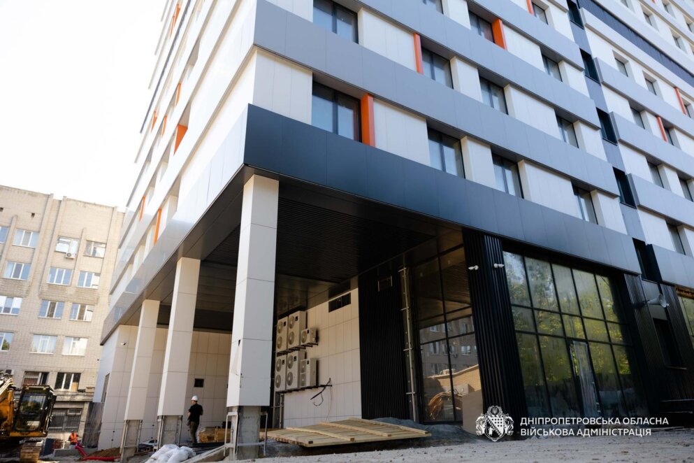 У Дніпрі будують новий десятиповерховий дитячий хірургічний корпус