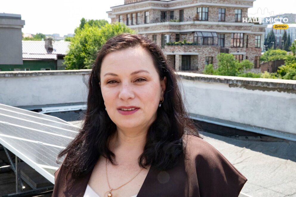 ЕКСКЛЮЗИВ
                                Сонячні панелі замість генераторів: як Дніпро зміцнює енергостійкість закладів освіти й культури