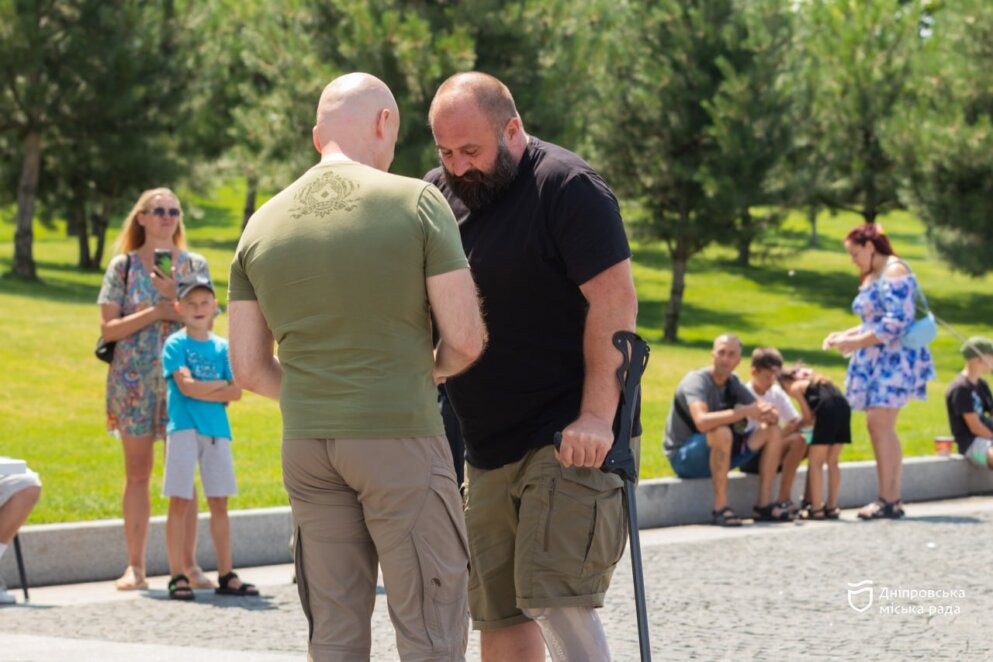 У Дніпрі відзначили 24-ту річницю створення 25-ї окремої повітрянодесантної Січеславської бригади