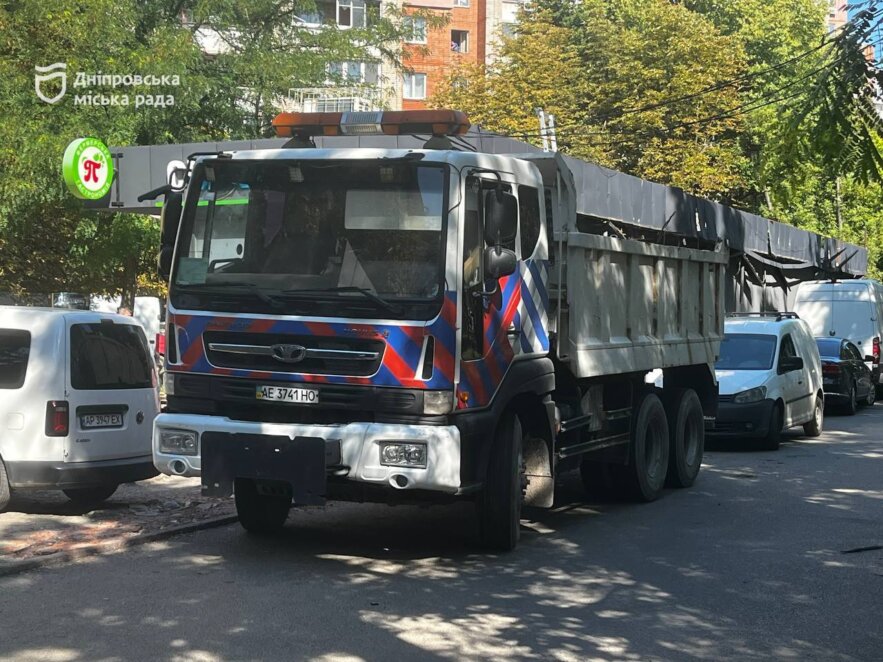У Дніпрі ліквідовують наслідки ворожої атаки: подати заявку на відшкодування можна через застосунок «єДніпро»