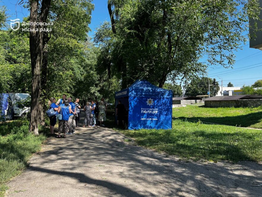 У Дніпрі ліквідовують наслідки ворожої атаки: подати заявку на відшкодування можна через застосунок «єДніпро»