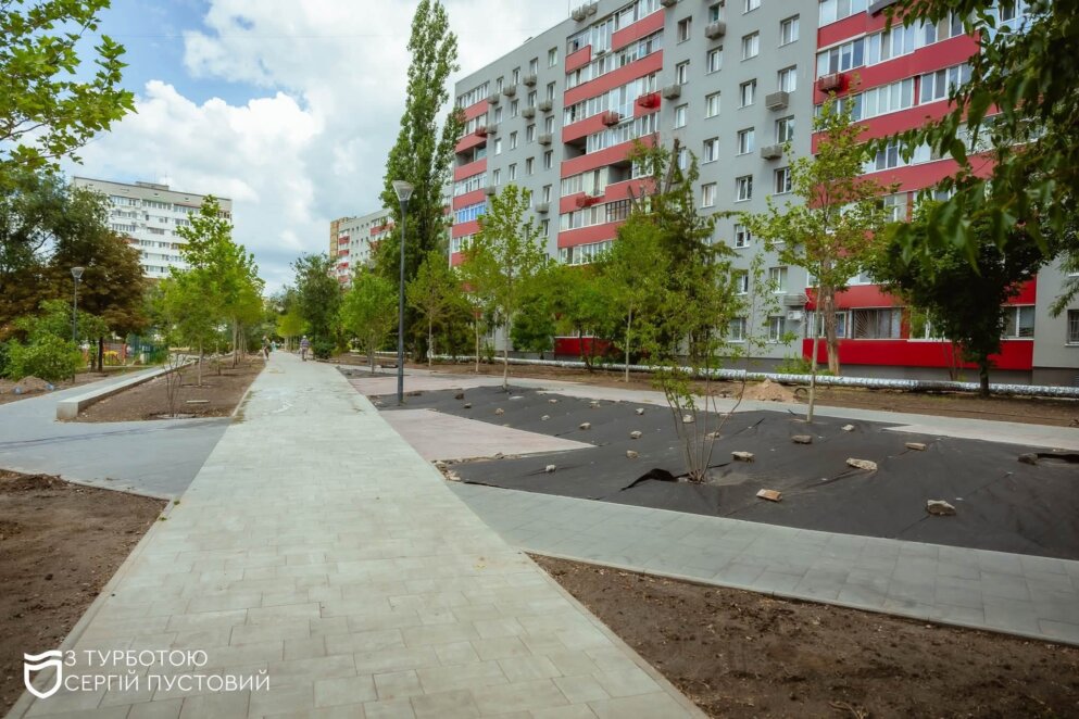 Новий простір для прогулянок: у Дніпрі триває масштабне перевтілення вулиці Калинової