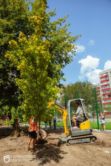 Новий простір для прогулянок: у Дніпрі триває масштабне перевтілення вулиці Калинової