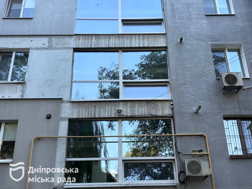 Пошкоджений обстрілом рф будинок ОСББ у Дніпрі повністю відновили