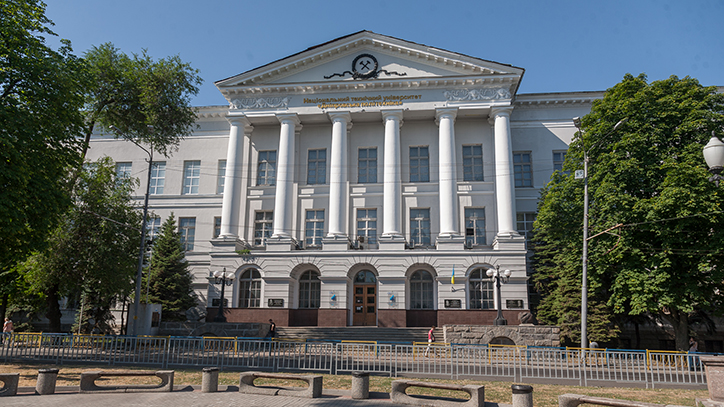 ЕКСКЛЮЗИВ
                                Скільки коштує навчання у вишах Дніпра