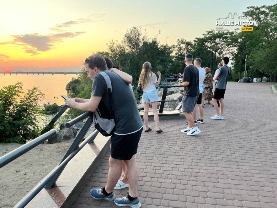 ЕКСКЛЮЗИВ
                                Сімейний альбом без фотостудії: ТОП найкрасивіших локацій Дніпра для спільних фото