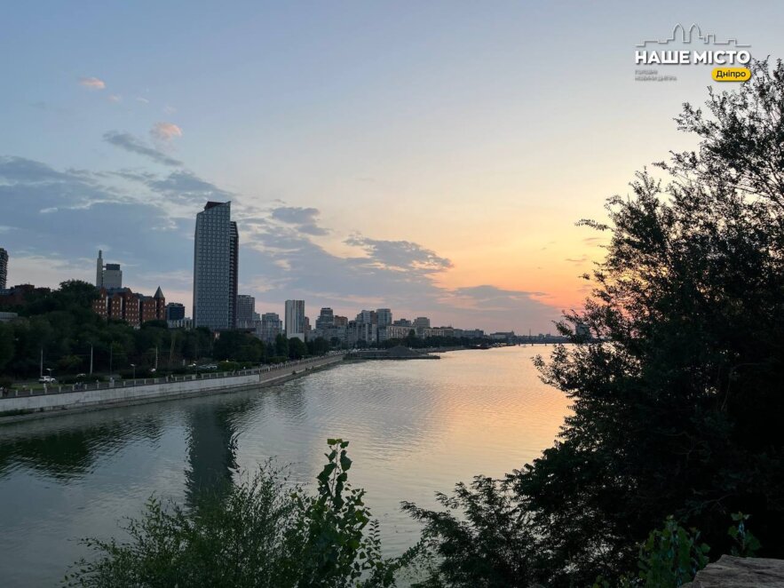 ЕКСКЛЮЗИВ
                                Сімейний альбом без фотостудії: ТОП найкрасивіших локацій Дніпра для спільних фото