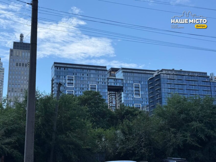 ЕКСКЛЮЗИВ
                                Житловий простір, який оживає у вечірньому світлі: чим особливий ЖК «Небо» у Дніпрі