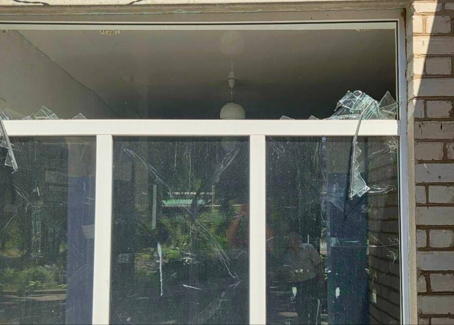 У Дніпрі через ранкову атаку рф пошкоджено п’ять будинків і гімназію