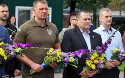 У Дніпрі в День Української Державності вшанували пам’ять полеглих захисників