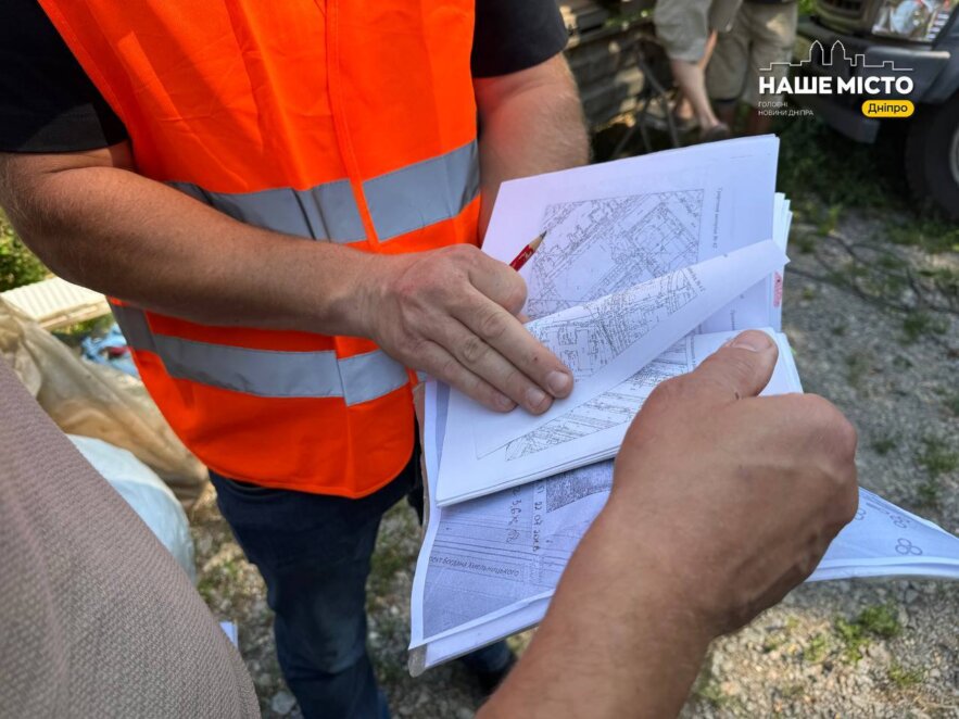 Демонтаж незаконних гаражів у Дніпрі