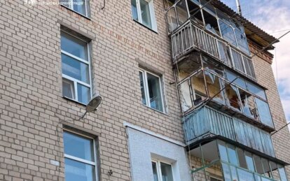 У Дніпрі внаслідок ворожої атаки понівечені підприємство, багатоквартирні будинки та магазини