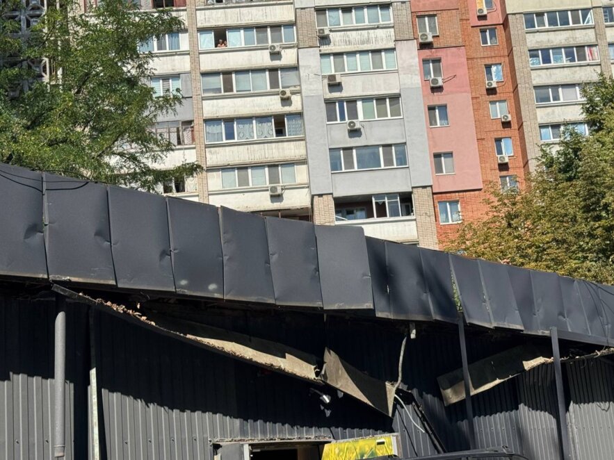 Внаслідок атаки по Дніпру постраждали три блоки багатоповерхівки — вибито близько 300 вікон, - Борис Філатов