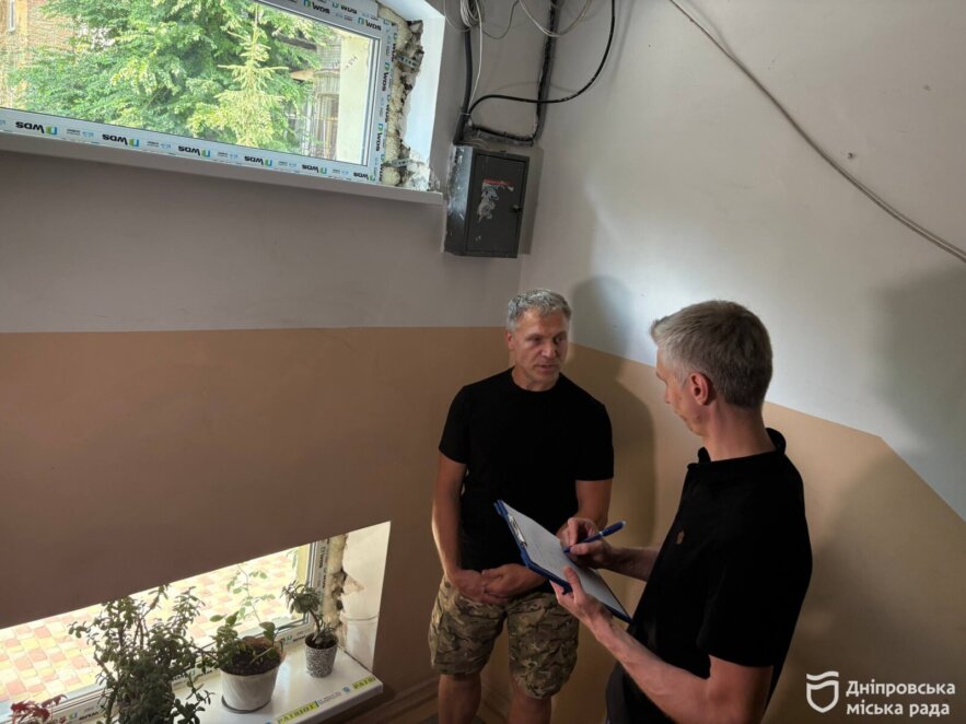 Дніпро відновлює пошкоджені внаслідок ворожих атак будинки: у ОСББ на вул. Гоголя, 9 вже завершили всі ремонтні роботи