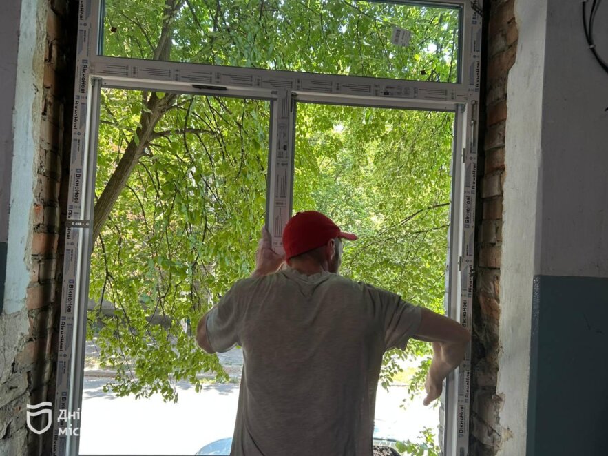ОФІЦІЙНО                У Дніпрі з початку 2026 року відновили покрівлі 111 будинків, пошкоджених російськими атаками
