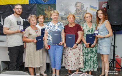 У Дніпрі до Дня Незалежності відзначили волонтерів, які допомагають захисникам