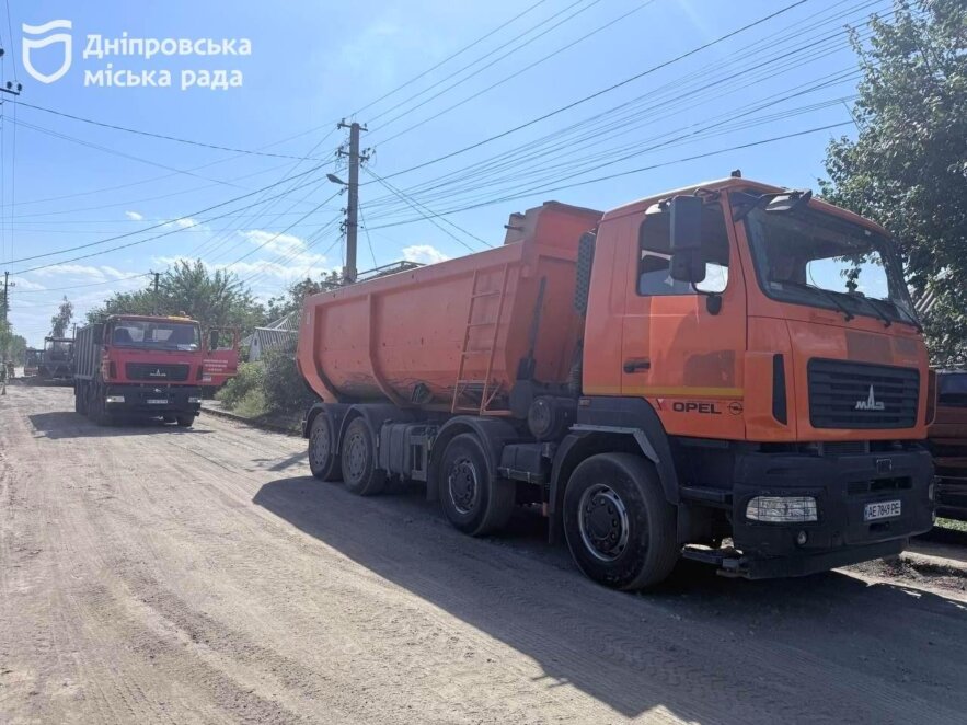 ОФІЦІЙНО                У Дніпрі на ж/м Самарівка завершують асфальтування вулиці Бутової