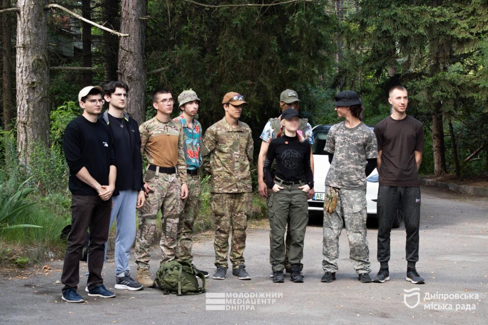ОФІЦІЙНО                У Дніпрі молодь навчали безпечному поводженню зі зброєю та тактичній підготовці