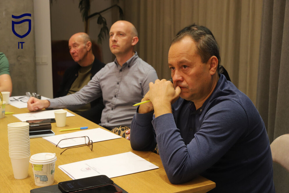 ОФІЦІЙНО                Цифрова трансформація як частина відновлення: у Дніпрі обговорили розвиток міста