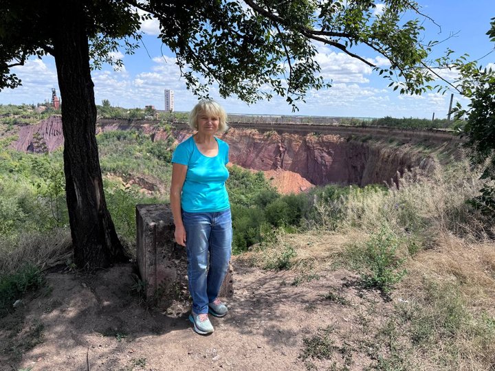 Понад 16 гектарів провалля: чи становить загрозу гігантська вирва у Кривому Розі