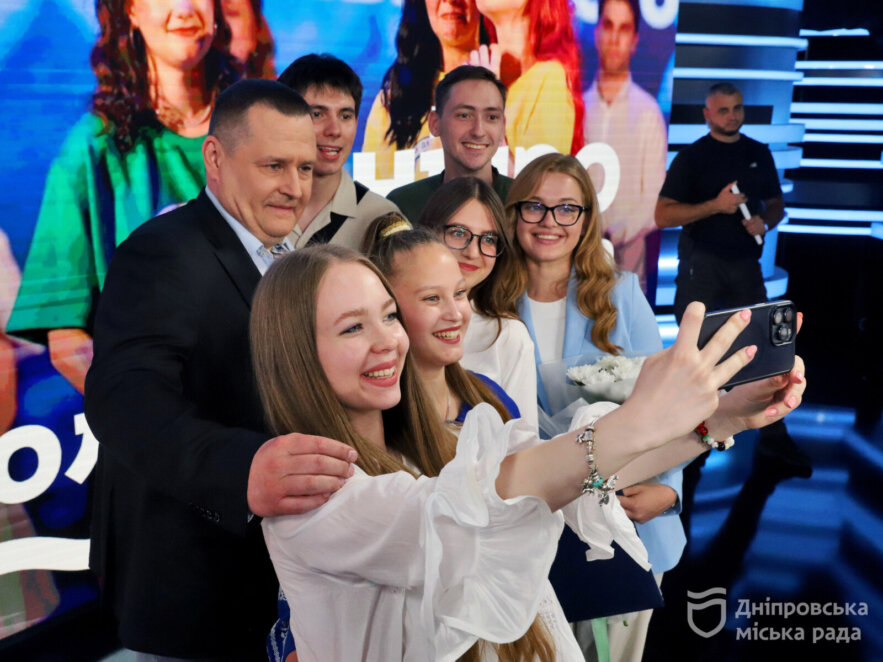 У Дніпрі під час форуму студенти та молодь обговорили з Філатовим розбудову молодіжної політики