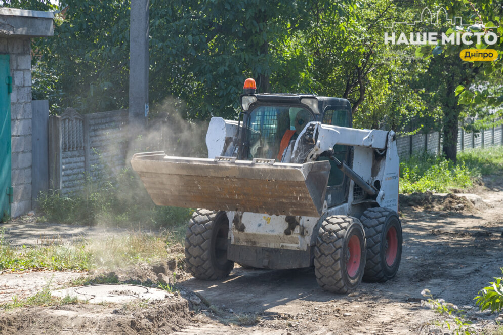 ЕКСКЛЮЗИВ
                                220 тисяч квадратів нового покриття: як Дніпро ремонтує дороги у 2026 році