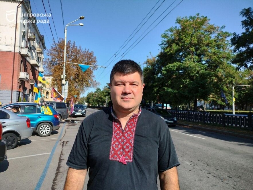 Ціна свободи — людські життя: у Дніпрі вшанували полеглих Героїв хвилиною мовчання