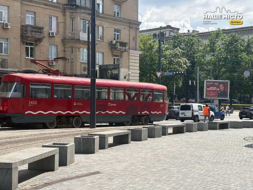 Як у Дніпрі курсує громадський транспорт 11 серпня