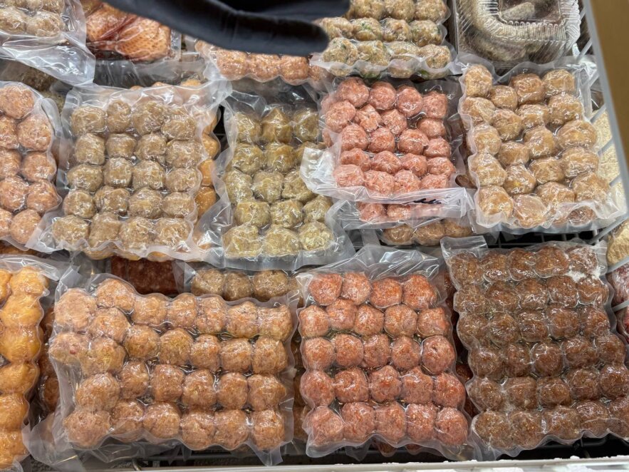 ЕКСКЛЮЗИВ
                                Нагорний ринок у Дніпрі: фермерські продукти, екзотичні фрукти та гастропростір