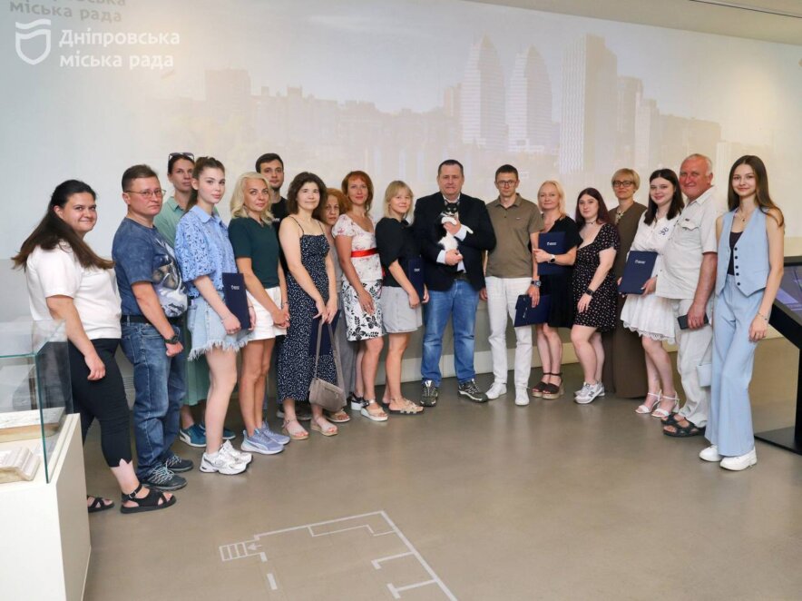 Філатов вручив нагороди командам ветеринарних лікарів, чиї клініки постраждали, але відновили роботу після російських ударів