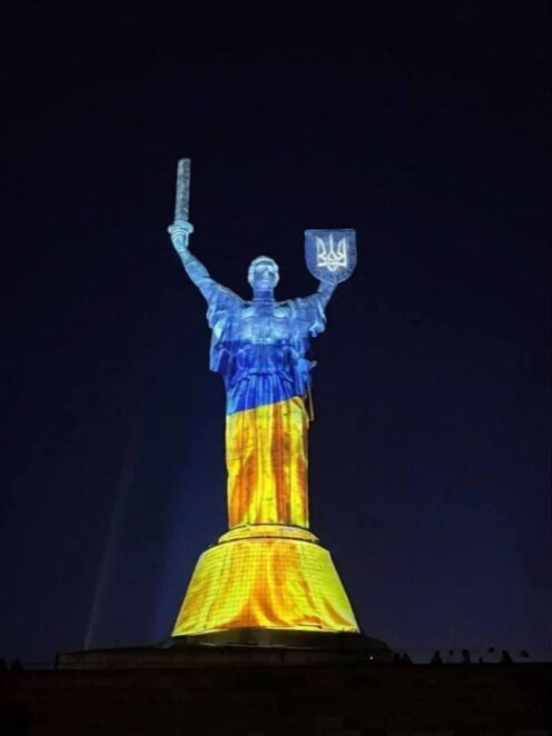 Дніпровський митець Микола Каблука створив на «Батьківщині-Матері» світлову арт-інсталяцію «Майбутнє памʼятає»