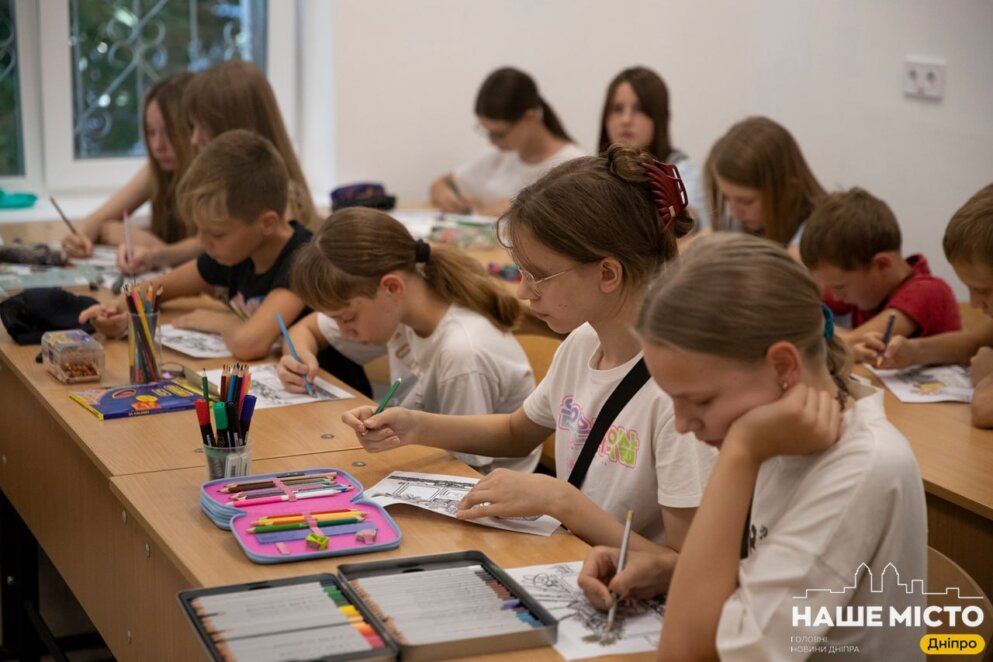 ЕКСКЛЮЗИВ
ОФІЦІЙНО                  У Дніпрі до Дня Незалежності України провели мистецький захід для дітей