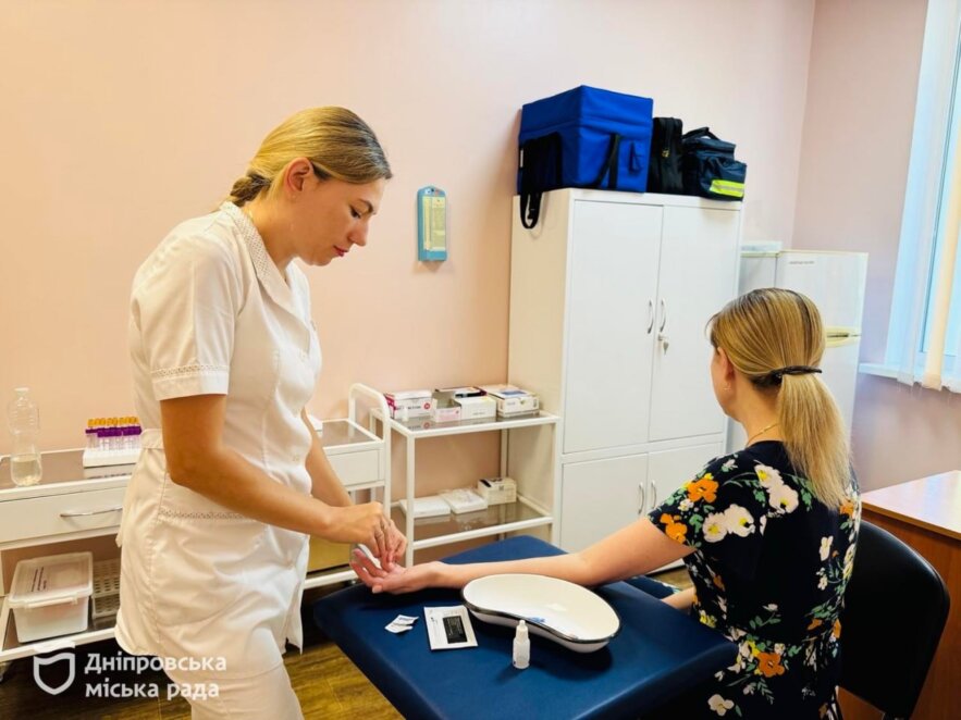 ОФІЦІЙНО                Медична допомога без вихідних: як працюють амбулаторії Дніпра
