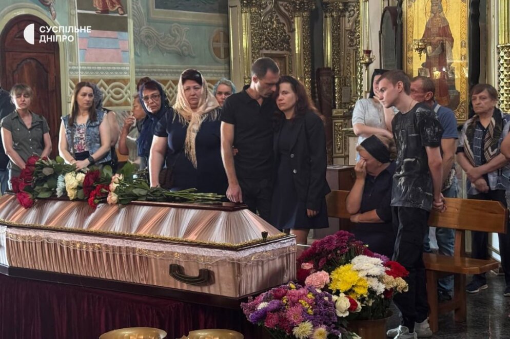 Мріяла повернутися до рідного Бахмута: у Кривому Розі попрощалися з ще одною жертвою удару по ТРЦ