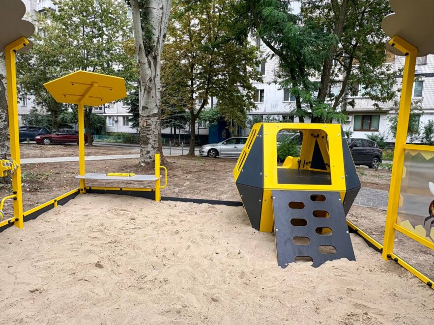 ОФІЦІЙНО                Футбол, баскетбол і воркаут: у Дніпрі створили новий простір для відпочинку