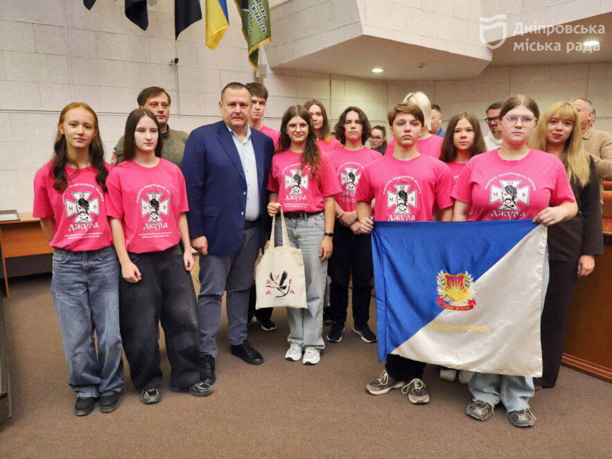 ОФІЦІЙНО                Сесія міськради: пам’ять про загиблих, допомога Силам оборони, нагороди лікарям, ВНЗ та молоді