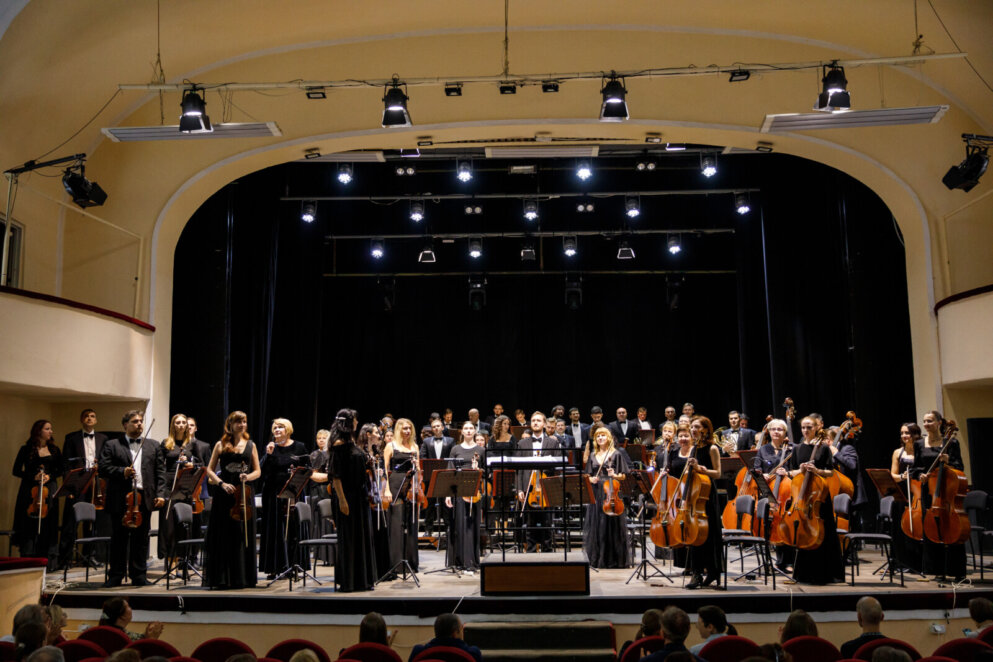 ЕКСКЛЮЗИВ
                                Рояль, симфонії, кіномузика: чим дивуватиме слухачів філармонія Дніпра у новому сезоні