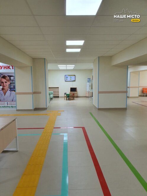 ОФІЦІЙНО                Медицина без бар’єрів: у Дніпрі перевірили доступність амбулаторій для маломобільних людей