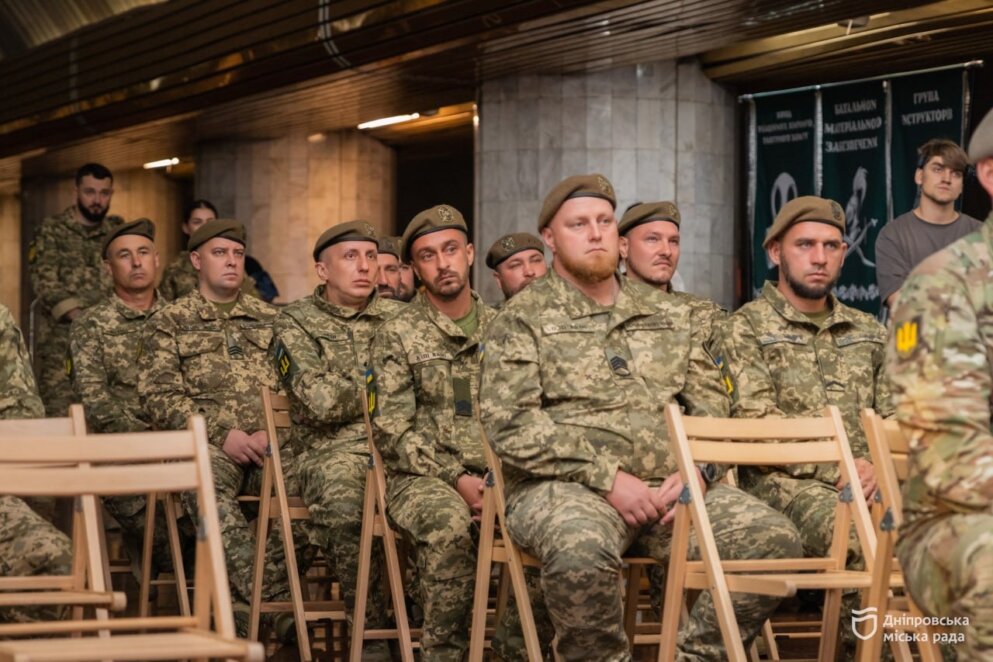 У Дніпрі військовослужбовців 152-ї єгерської бригади відзначили державними та міськими нагородами