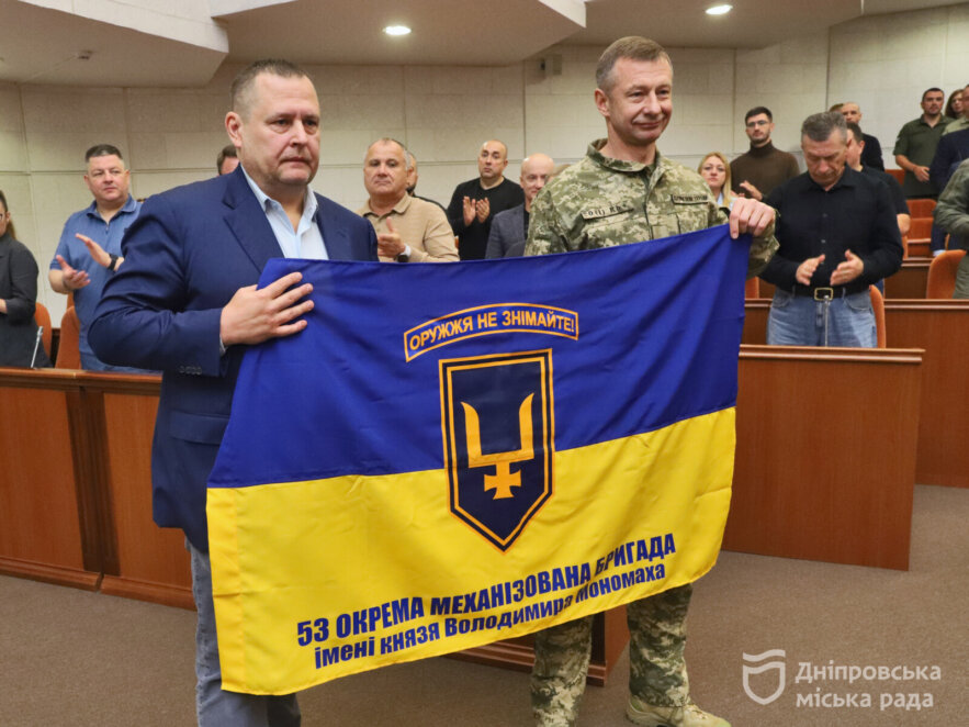 «Вдячні дніпрянам за допомогу — усі гроші підуть на боротьбу з ворогом»: Дніпро виділив чергові грошові субвенції Силам оборони