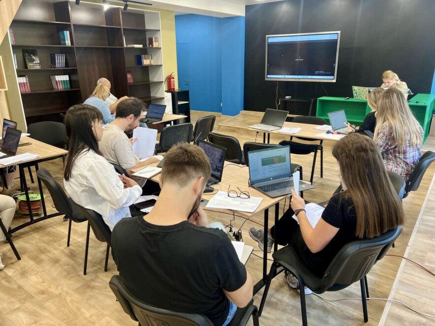 У Дніпрі запрацював пілот єдиного електронного журналу