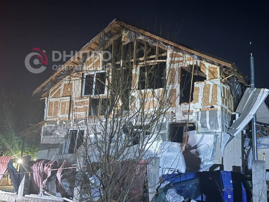 У Дніпрі внаслідок атаки пошкоджено 12 домоволодінь та близько 100 вікон