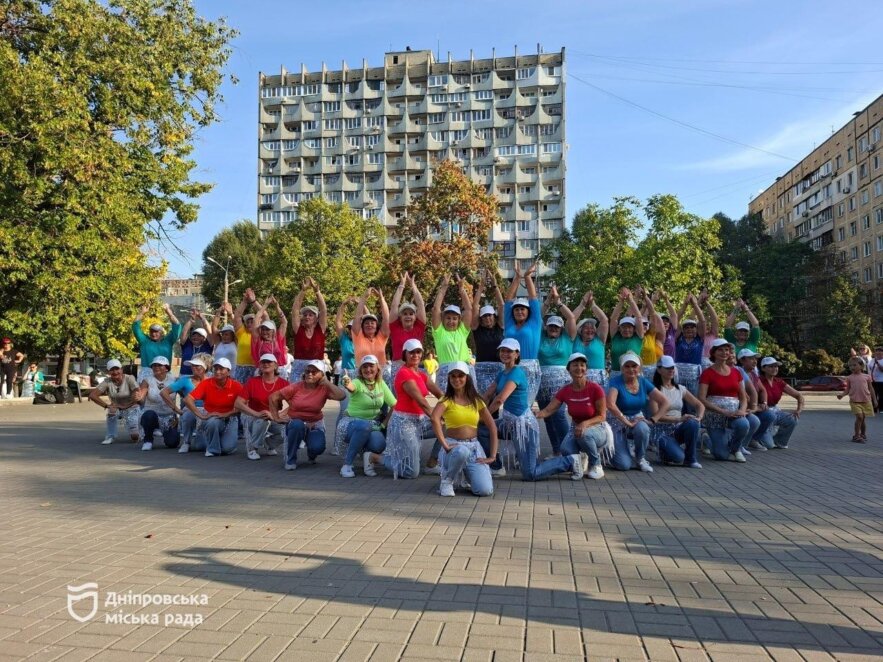 11 спортивних номерів та 200 учасників: як в Університеті третього віку відзначили День міста