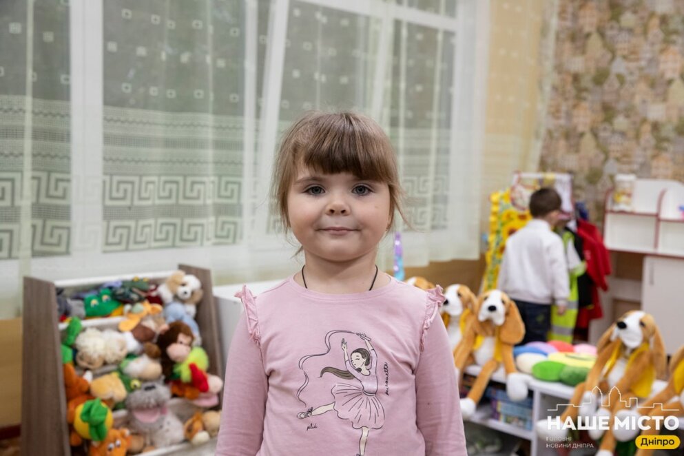 ЕКСКЛЮЗИВ
ОФІЦІЙНО                Веселі перегони, заняття в укритті та сенсорні ігри: як працюють дитячі садки у Дніпрі