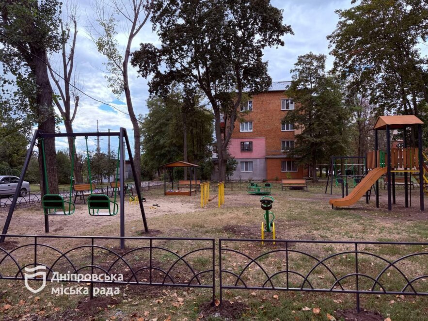 ОФІЦІЙНО                Сучасна дитяча зона: в Авіаторському у Дніпрі оновили локацію відпочинку для дітей