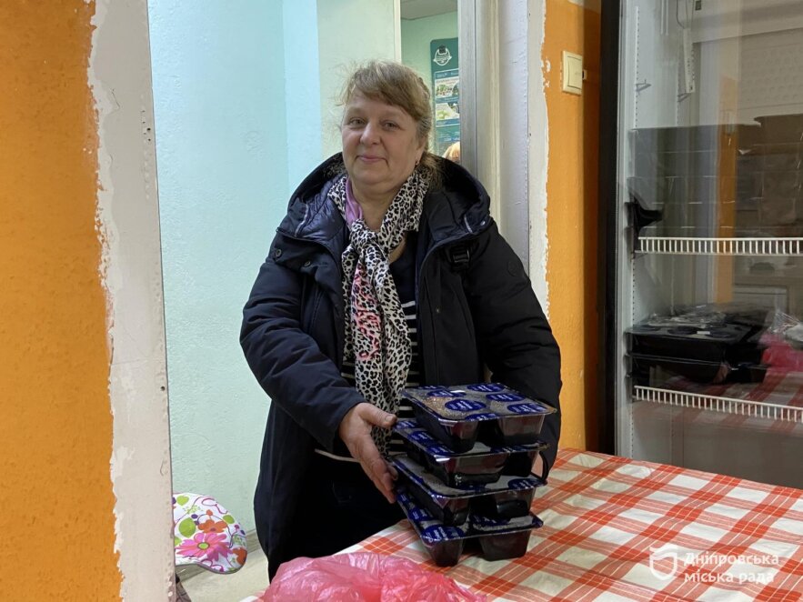 ОФІЦІЙНО                Безкоштовні обіди, допомога вдома та «єВідновлення». Дніпро піклується про людей поважного віку