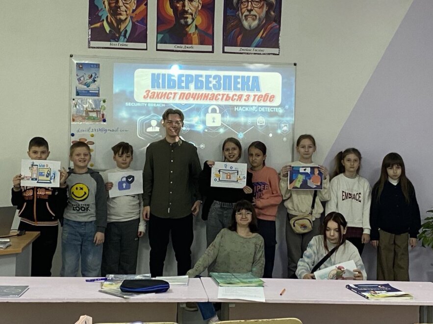 У 22 роки — у ТОП-20 вчителів математики: Данііл Дорошенко про два дипломи, перший урок та грант $5000