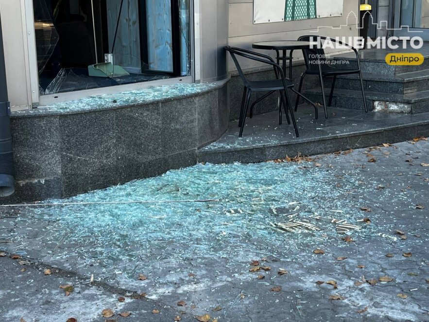 ЕКСКЛЮЗИВ
                                У Дніпрі внаслідок ворожої атаки загинула людина: що відбувається на місці подій