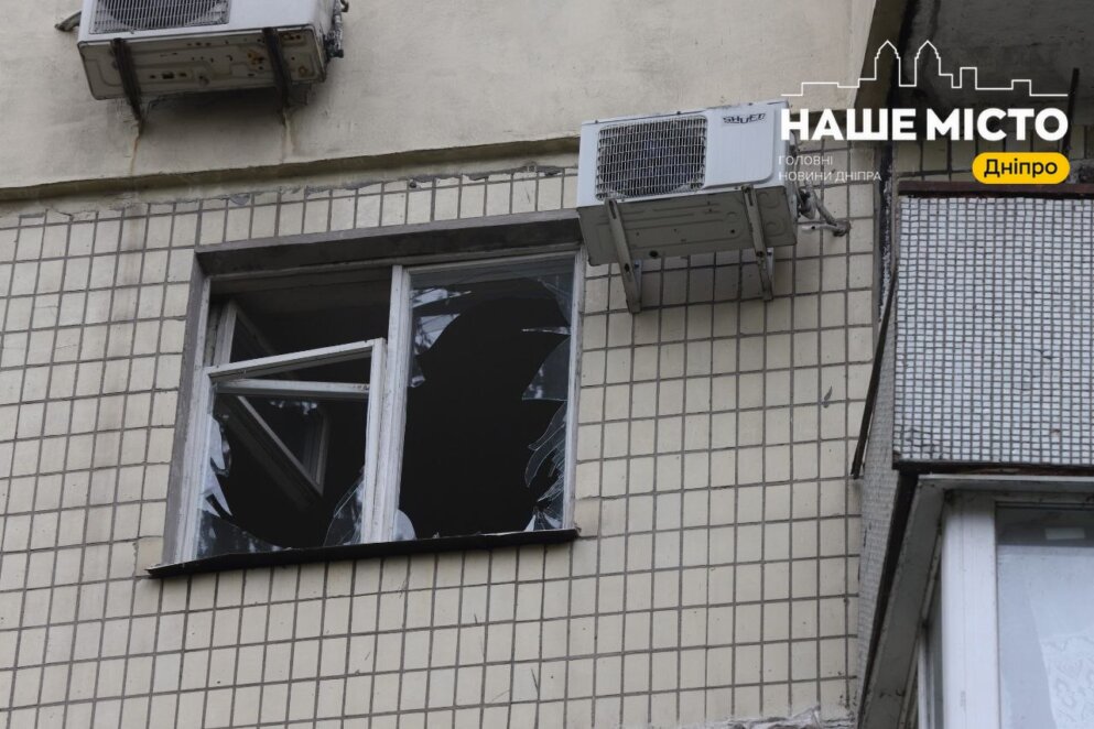 У Дніпрі вибухова хвиля розкидала гранітні брили, одна влетіла у квартиру на 7 поверсі, – Борис Філатов