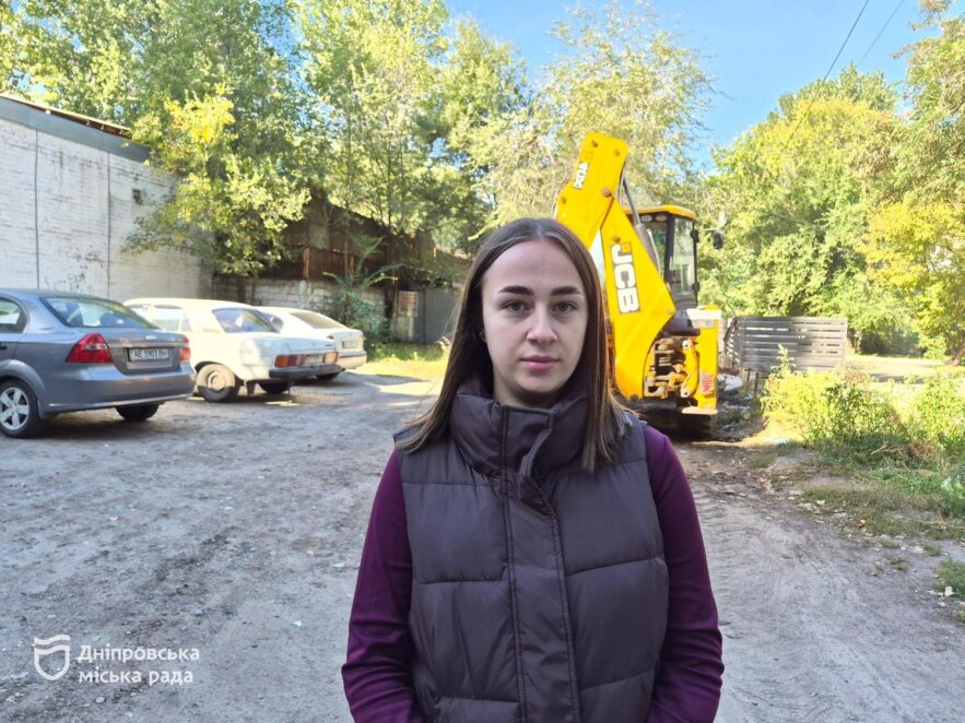 Понад 10 кубометрів сміття: у Дніпрі прибрали чергове стихійне звалище